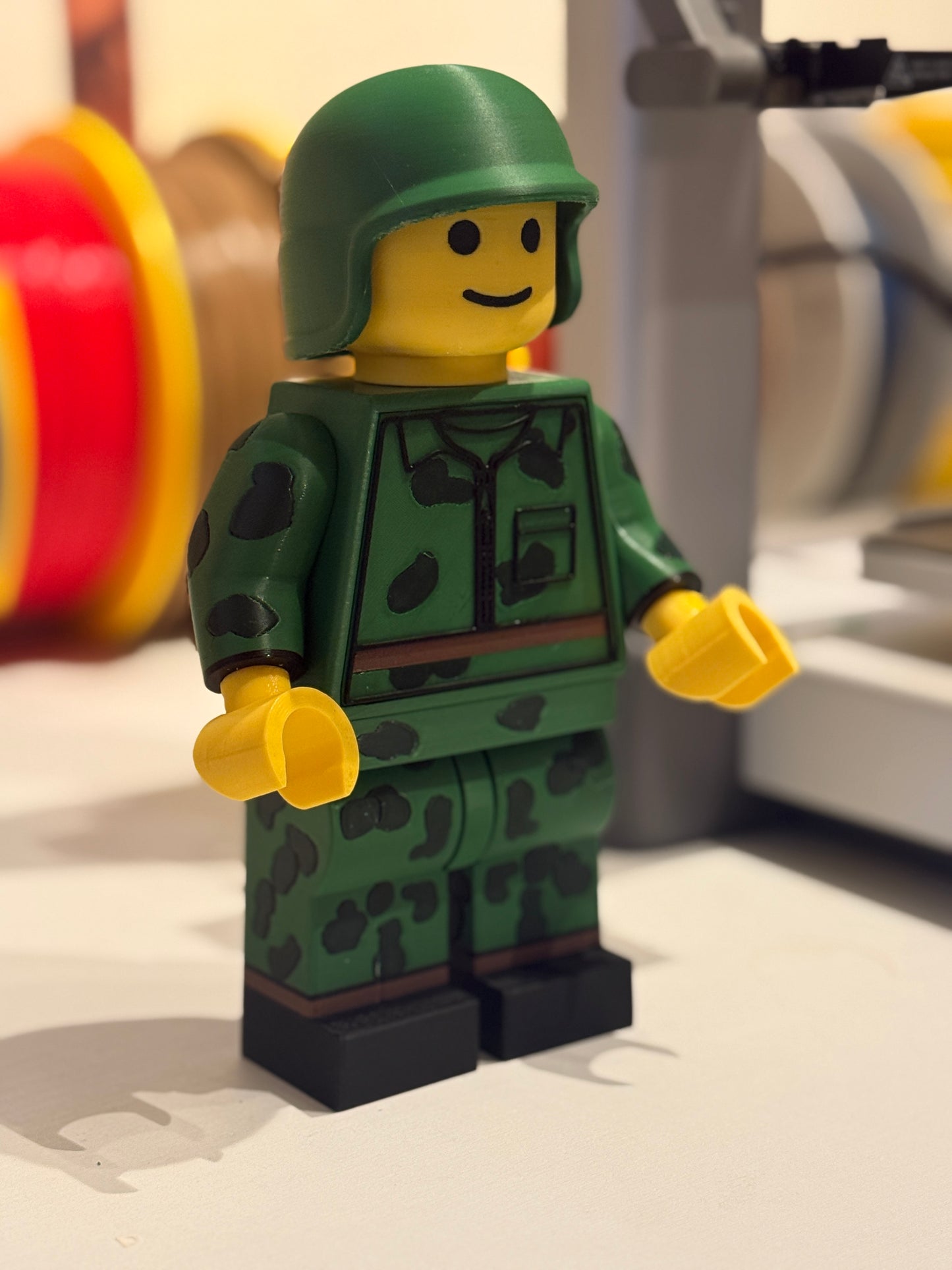 Defensie medewerker - 20CM hoog